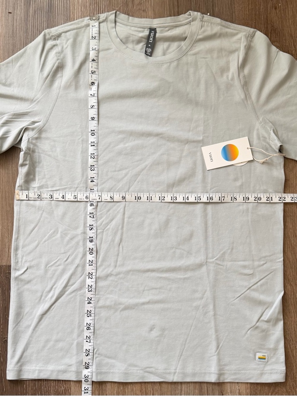 Vuori Men's Tuvalu Tee T-Shirt Sky Grey  Size XL V101 NWT - Picture 4 of 4